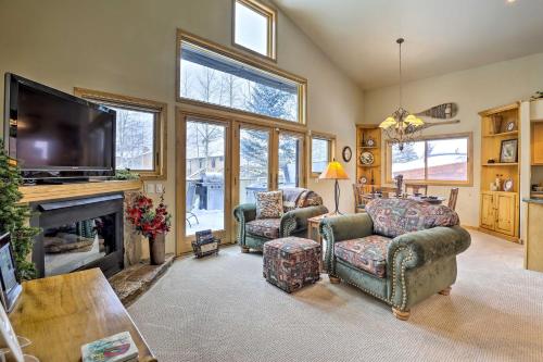 Фотографии гостевого дома 
            Frisco Townhome with Hot Tub - 10 Mi to Breckenridge