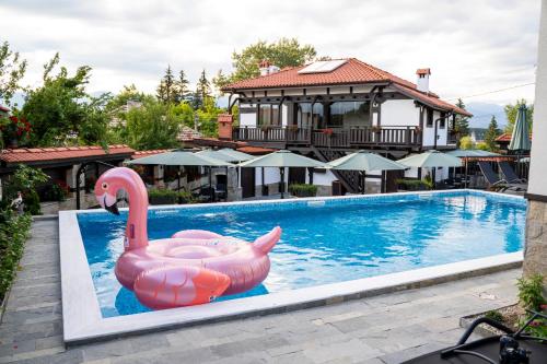 Фотография гостиницы Seven Springs Hotel