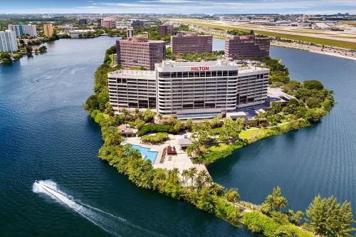 Фотография гостиницы Hilton Miami Airport Blue Lagoon