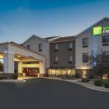 Фотография гостиницы Holiday Inn Express Hotel & Suites Brookville, an IHG Hotel