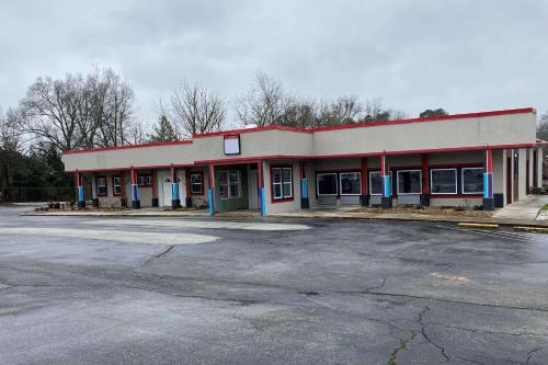 Фотография гостиницы Lx Hotel Powered by ACW Circle