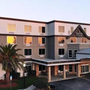 Фотографии гостиницы 
            Country Inn & Suites by Radisson, Port Canaveral, FL