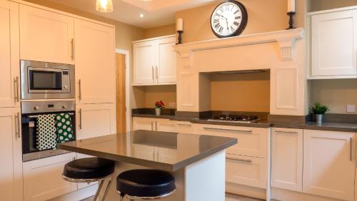 Фотография гостевого дома Luxary 4 Bed, 4 bathroom house in central Burnley