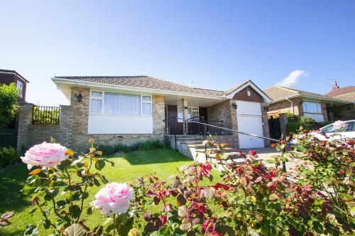 Фотография гостевого дома Dean Court Garden