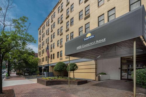 Фотография гостиницы Days Inn by Wyndham Washington DC/Connecticut Avenue