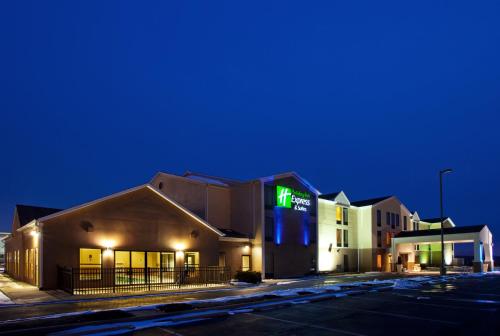 Фотография гостиницы Holiday Inn Express Hotel & Suites Cleveland-Streetsboro, an IHG Hotel