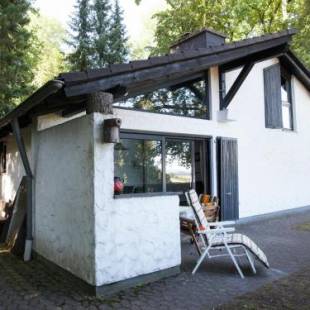 Фотографии гостевого дома 
            Traditional holiday home in Lissendorf Eifel with roofed terrace