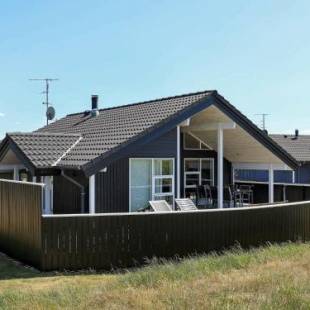 Фотографии гостевого дома 
            Two-Bedroom Holiday home in Ringkøbing 11