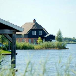 Фотографии базы отдыха 
            Waterresort Bodelaeke Giethoorn