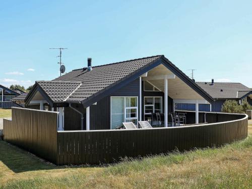 Фотография гостевого дома Two-Bedroom Holiday home in Ringkøbing 11