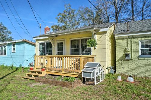 Фотографии гостевого дома 
            Cozy Tiny House 4 Miles to Downtown Wilmington!