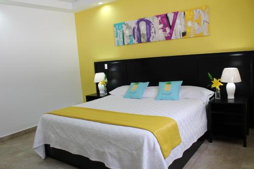 Фотографии гостиницы
Hotel Coronado Inn