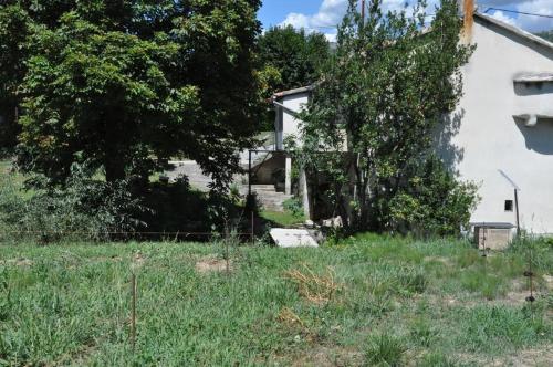 Фотография гостевого дома Apartments with a parking space Buzet, Central Istria - Sredisnja Istra - 17333