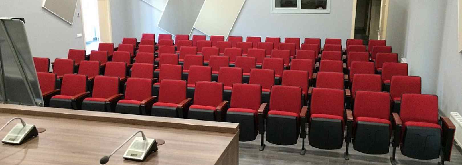 Фотография конференц-зала ВКК Экспоград Юг Малый конференц-зал на 75 мест