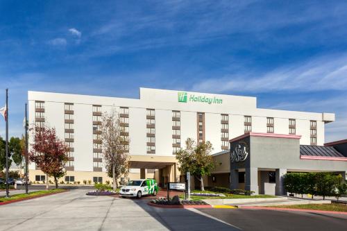 Фотография гостиницы Holiday Inn La Mirada near Anaheim, an IHG Hotel