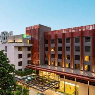 Фотографии гостиницы 
            Holiday Inn Express Bangkok Sathorn, an IHG Hotel - SHA Extra Plus Certified