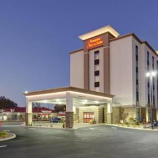 Фотографии гостиницы 
            Hampton Inn & Suites Springfield Downtown