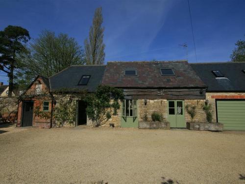 Фотография гостевого дома Somerford Cottage, MALMESBURY