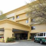 Фотография гостиницы Quality Inn & Suites Raleigh Durham Airport