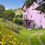 Фотография гостевого дома Maison de 2 chambres avec jardin clos et wifi a Chirens