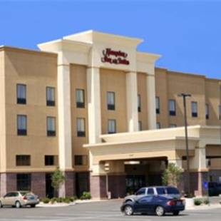 Фотографии гостиницы 
            Hampton Inn & Suites Muncie