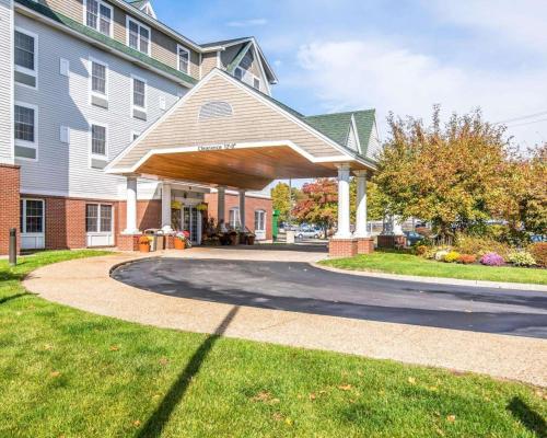 Фотография гостиницы Comfort Inn & Suites Dover-Portsmouth