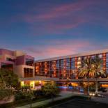 Фотография гостиницы Hilton Orange County/Costa Mesa