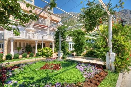 Фотография мини отеля Apartments & Rooms Čakelić