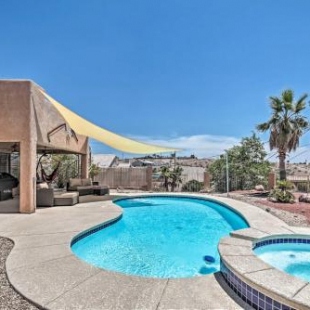 Фотография гостевого дома Bright and Sunny Lake Havasu Oasis with Mtn Views!