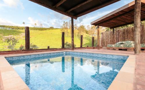 Фотография гостевого дома Chalés Santa Catarina