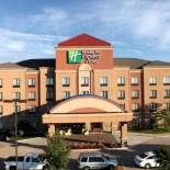 Фотография гостиницы Holiday Inn Express and Suites Springfield Medical District, an IHG Hotel