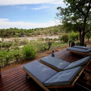 Фотография гостиницы Ivory Wilderness River Rock Lodge