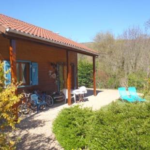 Фотография гостевого дома LES CHALETS DE LA VIGNE GRANDE