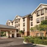 Фотография гостиницы Hampton Inn & Suites Tarpon Springs