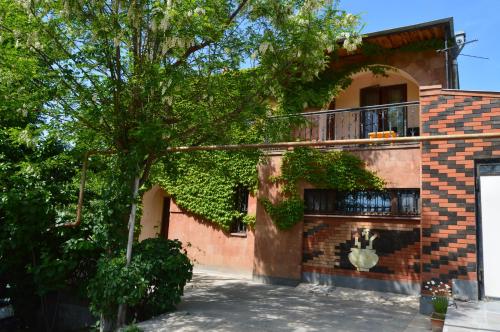 Фотография гостевого дома Green House B&B Yeghegnadzor