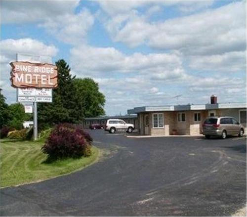 Фотографии мотеля 
            Pine Ridge Motel