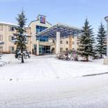 Фотография гостиницы Motel 6-Red Deer, AB