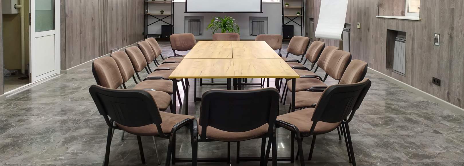 Фотография конференц-зала Респект