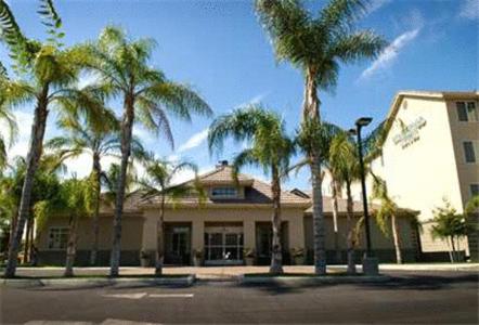 Фотография гостиницы Homewood Suites Bakersfield