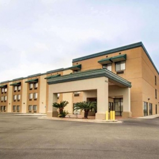 Фотография гостиницы Quality Inn & Suites Hattiesburg