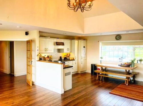 Фотография гостевого дома Ardkilly Ridge, Kinsale Town,Sleeps 8