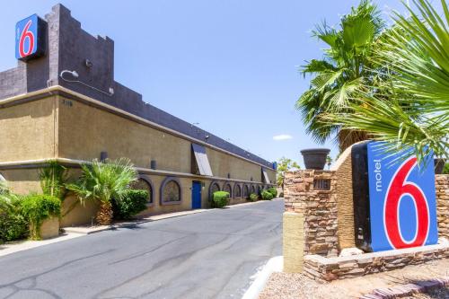 Фотография гостиницы Motel 6 Glendale AZ