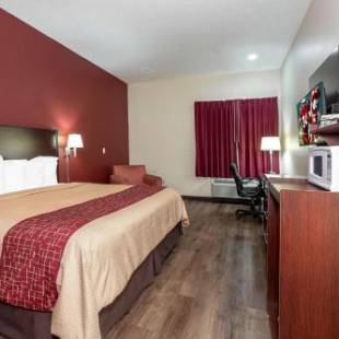 Фотографии мини отеля 
            Red Roof Inn & Suites Jackson – Brandon