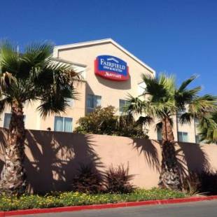 Фотографии гостиницы 
            Fairfield Inn and Suites Sacramento Airport Natomas