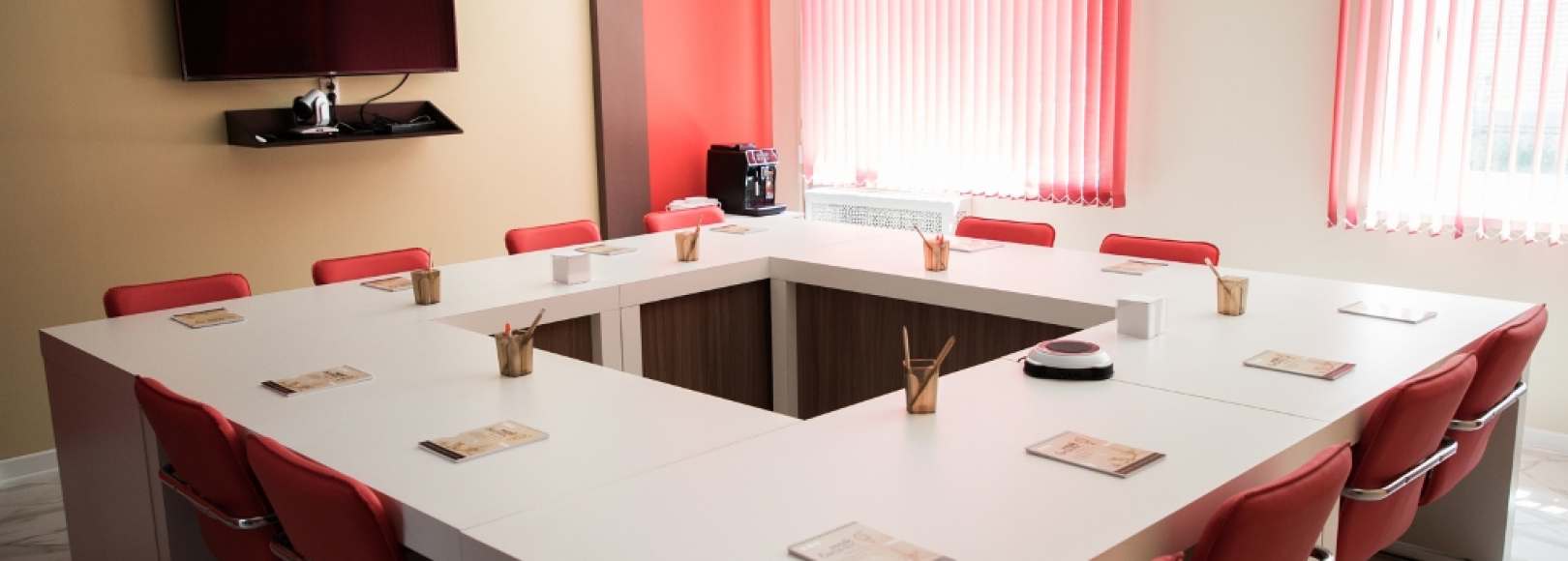 Фотография комнаты для переговоров Большая переговорная МОЙ БИЗНЕС