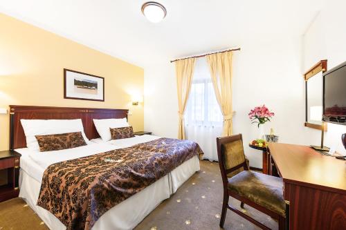 Фотография гостиницы Hotel & Apartments U Černého orla