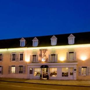 Фотографии гостиницы 
            The Originals Boutique, Hôtel de la Paix, Beaune (Qualys-Hotel)