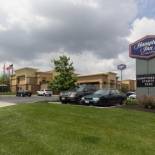 Фотография гостиницы Hampton Inn Columbus-South