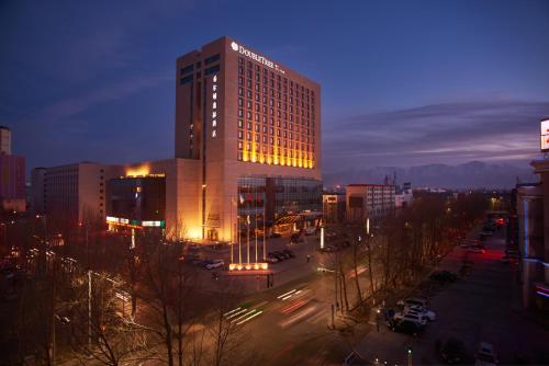 Фотография гостиницы DoubleTree by Hilton Qinghai - Golmud