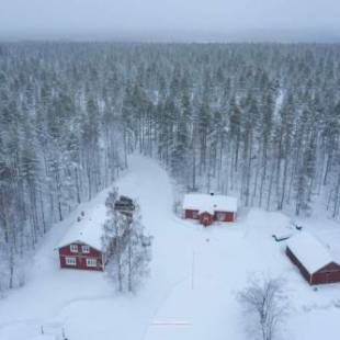 Фотографии гостиницы 
            Old Pine Husky Lodge